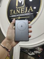 Energys hroom MagnaCharge Air 4800mAh Ultra-Slim Magnetic Power Bank - Image 2