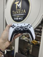2.4G Wireless 3D 4K Game Console with Dual Wireless Controllers - Image 2