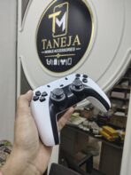 2.4G Wireless 3D 4K Game Console with Dual Wireless Controllers - Image 3