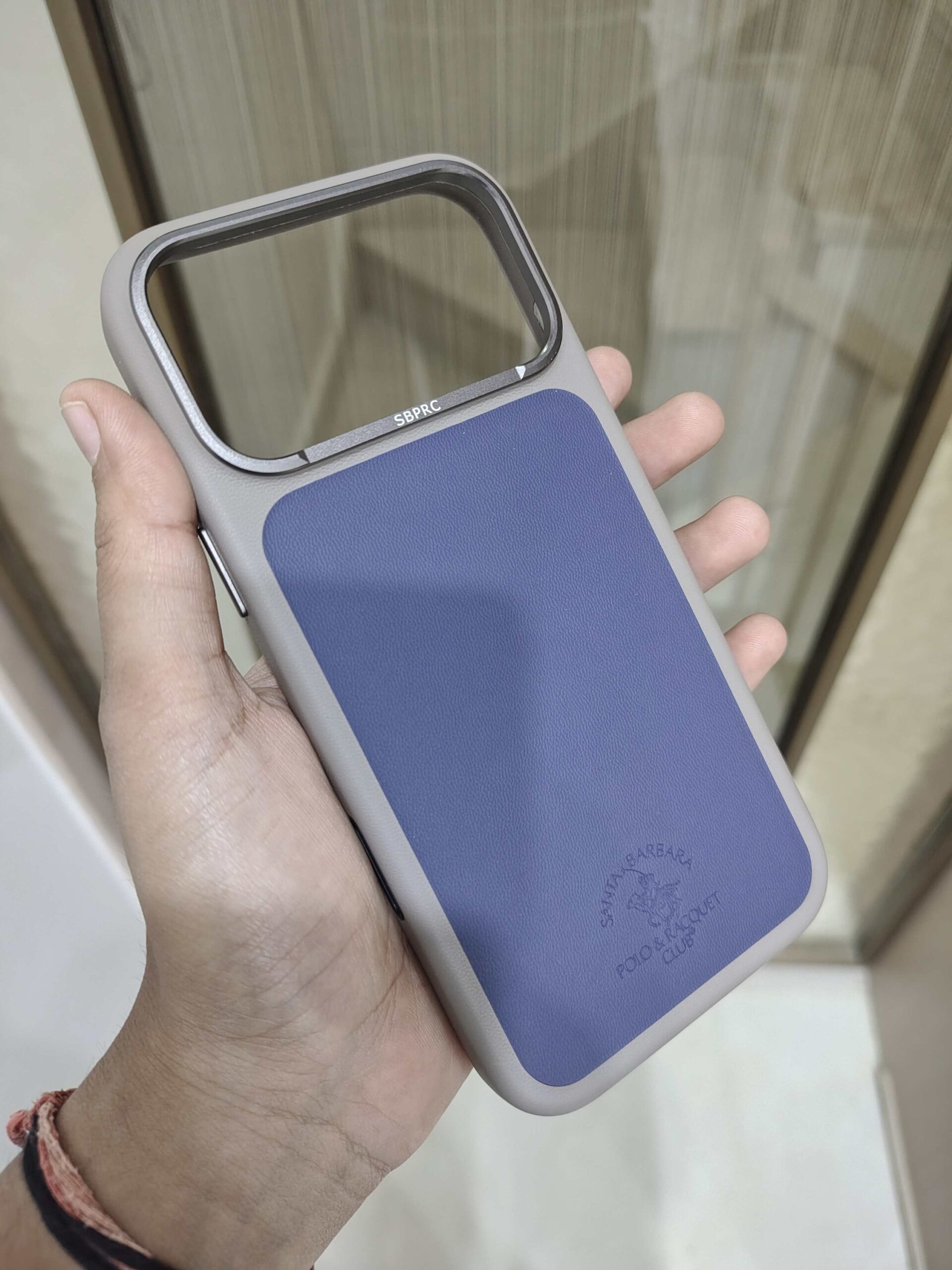 2026/09/1770-scaled.jpg Luxury Leather Texture Dual-Color Phone Case - Image 1