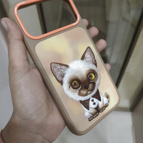 Nimmy Big Eye Pets 2.0 Siamese Cat Case.