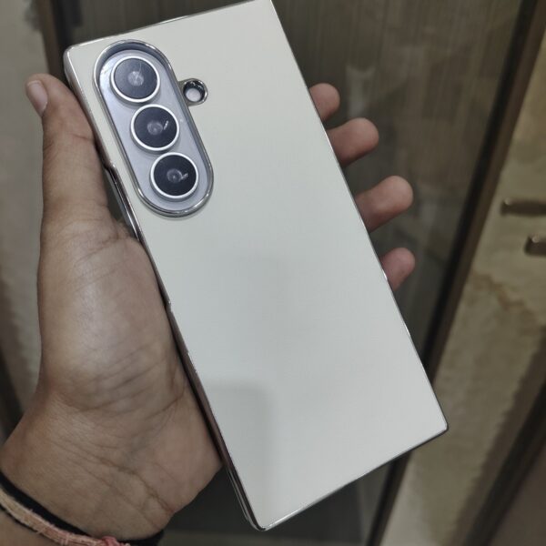 Galaxy Z Fold8 Cover