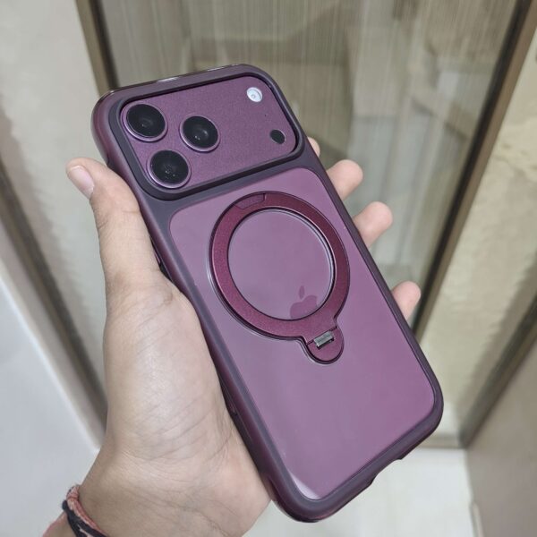 Momax CaseFORM Roller Magnetic Case.