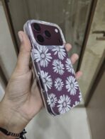 iPhone back cover featuring a white daisy flower print pattern. - Image 3