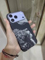 KDM Grafix Series "Lion Looking Sky" Carbon Case