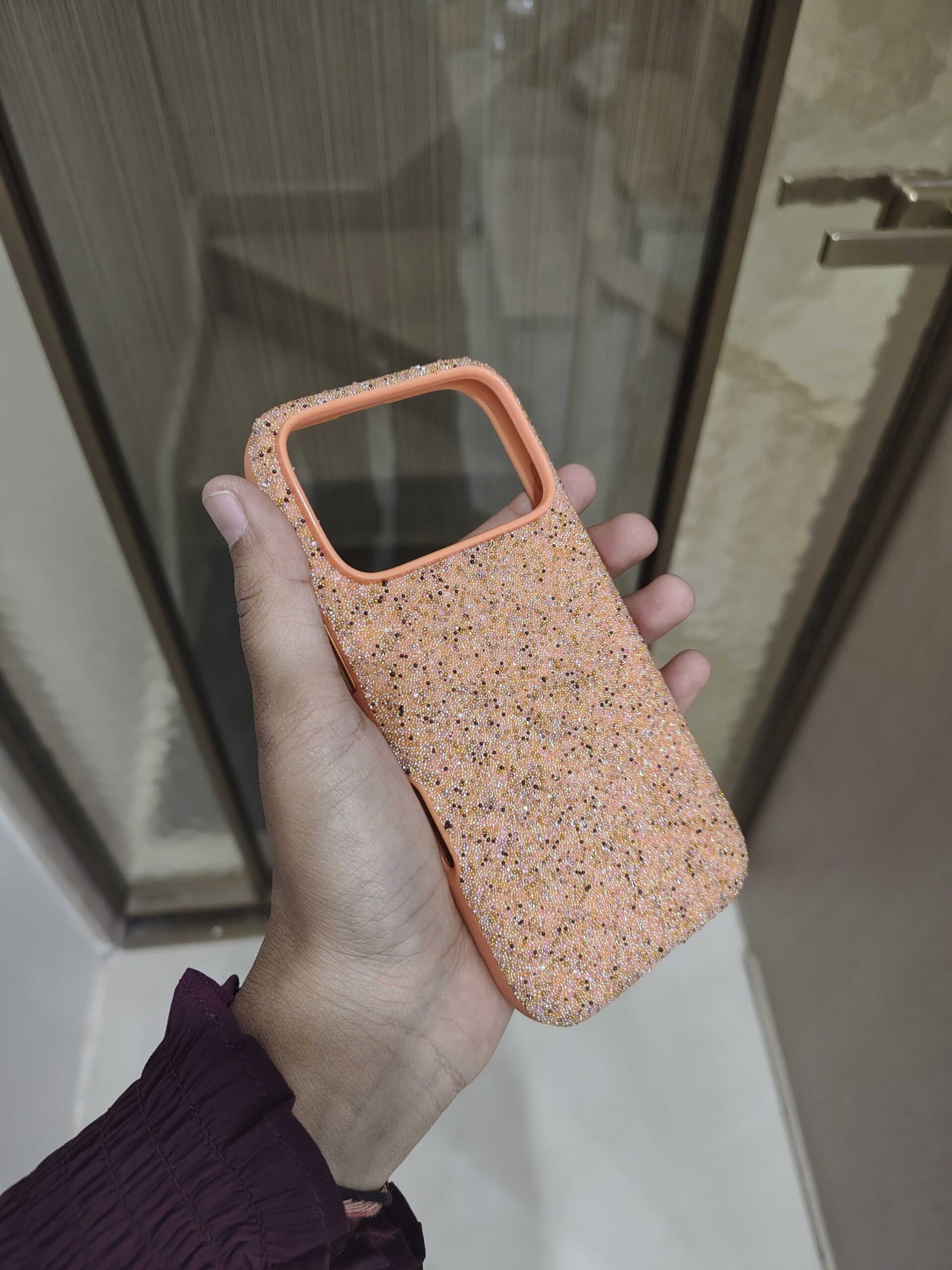 2026/09/3221-scaled.jpg Luxury Swarovski Stone Glitter Case designed for the iPhone 17 series - Image 1