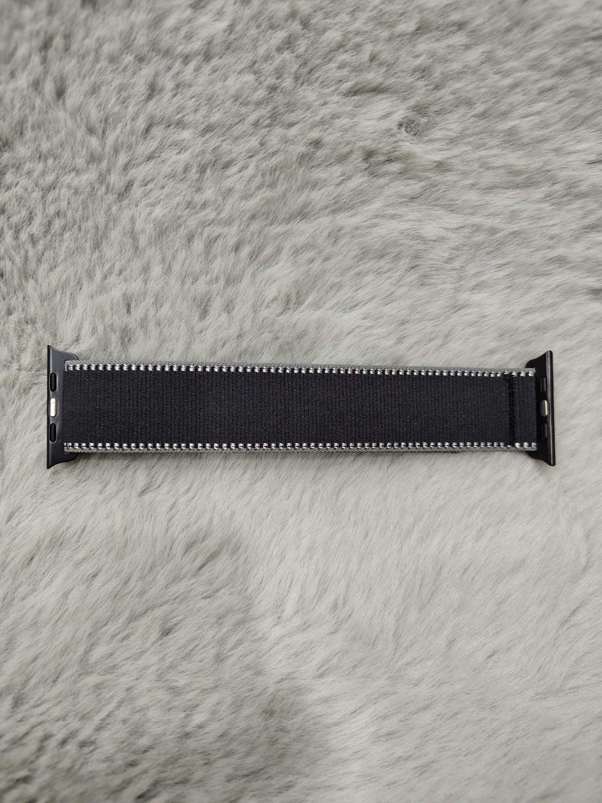 2026/09/5714-scaled.jpg Apple Watch Trail Loop band - Image 1