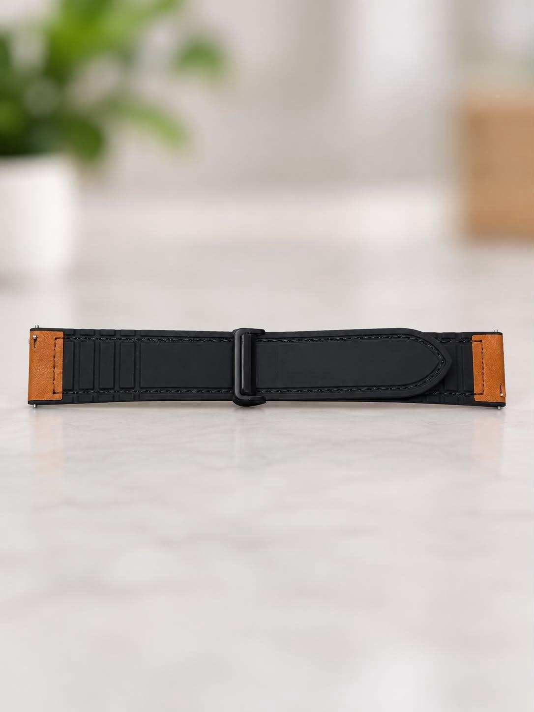 2026/09/6134.jpg magnetic buckle leather smartwatch replacement strap. - Image 1