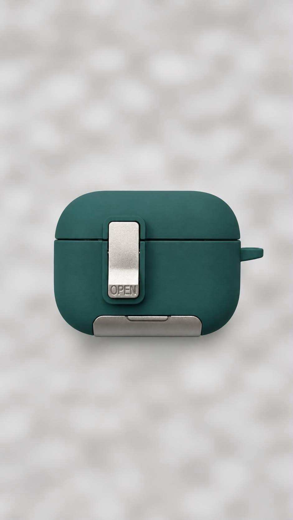 2026/09/6242.jpg Apple AirPods Pro - Image 1