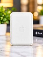 Apple iPhone Leather Wallet with MagSafe - Image 2